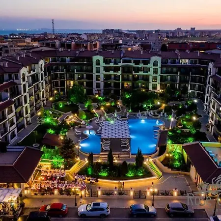 Appartement Rose Gardens 10 *
