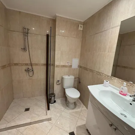 Rose Gardens 10 Appartement *